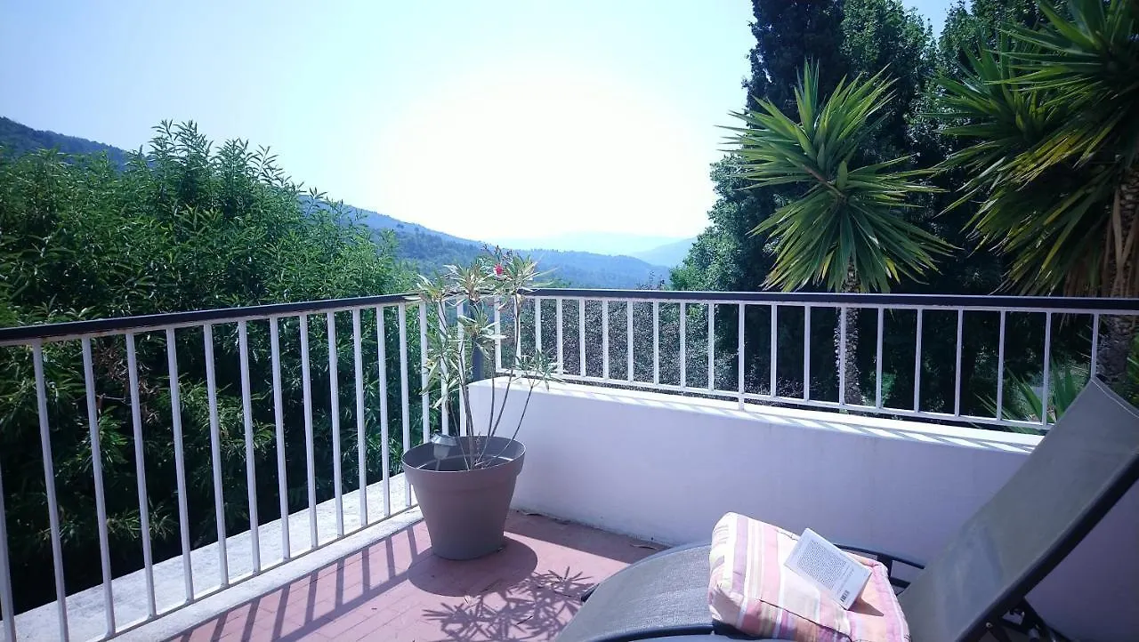 Le Domaine De La Feuilleraie Bed & Breakfast Coaraze France