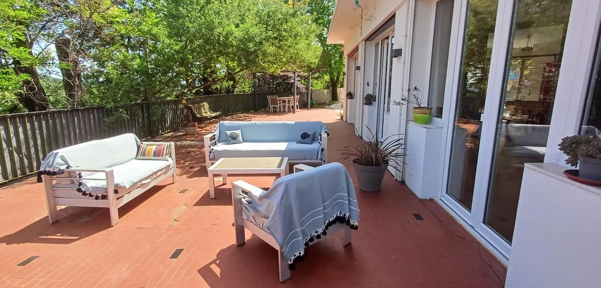Le Domaine De La Feuilleraie Bed & Breakfast Coaraze 0*,